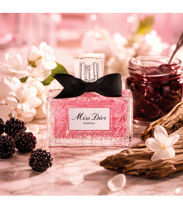 Miss Dior ESSENCE NEW